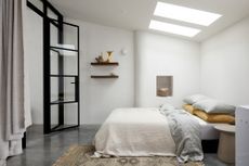 Saint Helena Guesthouse - bedroom